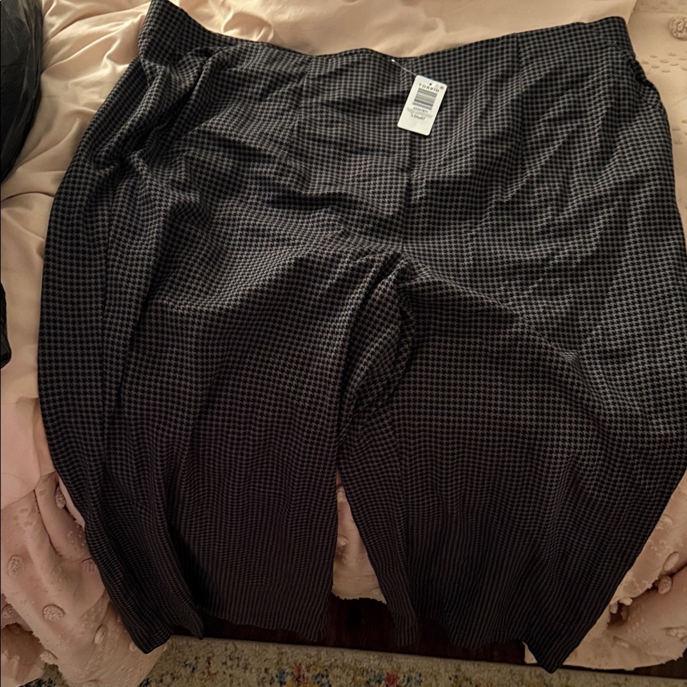 Torrid Black soft Checkered Pants